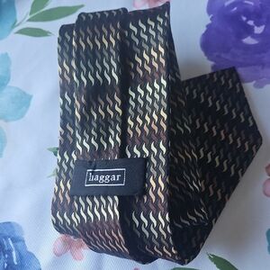 Haggar Brown and Cream Wave Pattern Tie